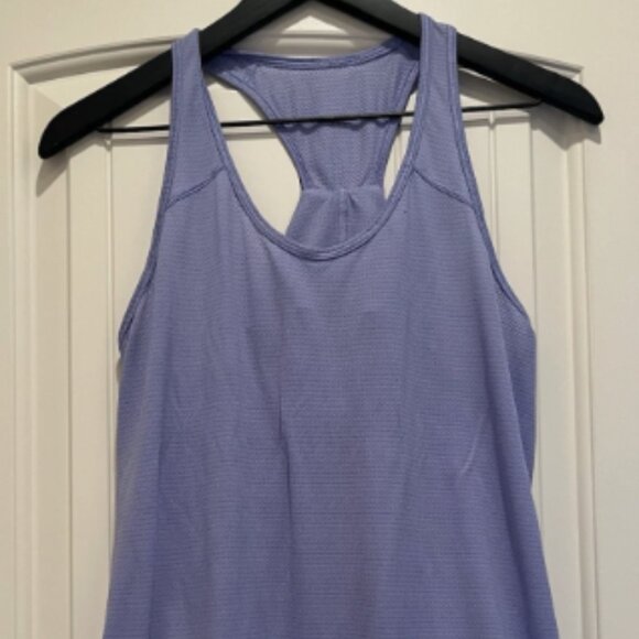 Lululemon Essential Tank Pleated Racerback Women's Size 8 Light Blue Sleeveless - Picture 1 of 10